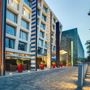 Radisson Blu Media Harbour Hotel, Hotel
