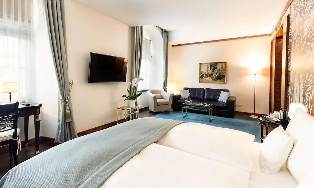 Living Hotel De Medici Düsseldorf 4*,